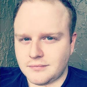 Meet your Posher, Devin